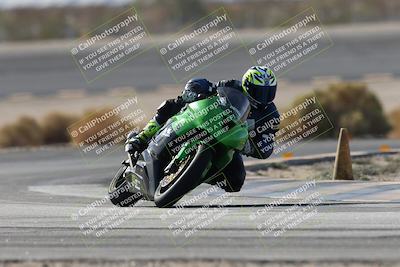 media/Nov-16-2025-Race Pace (Sun) [[8c5fa54630]]/Non Verified Riders (1st 20 Minutes)/1-Turn 14 (10am)/